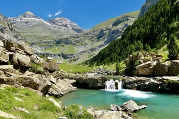 Entrevista: “Bebemos y beberemos agua del Pirineo”